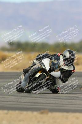 media/Feb-07-2025-CVMA Friday Practice (Fri) [[7034960ba2]]/3-Racer 3-NRS/Session 4 (Turn 16)/